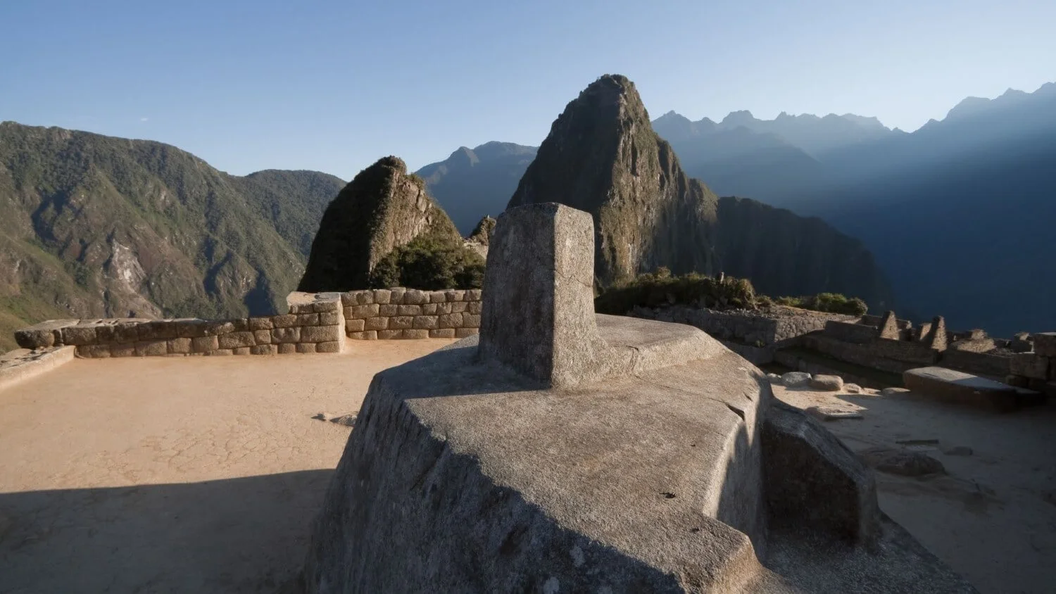 Intihuatana-Machu-Picchu